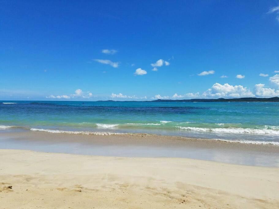 1St Floor, A/C Everywhere, Balcony With Beach View In Luquillo Exteriör bild