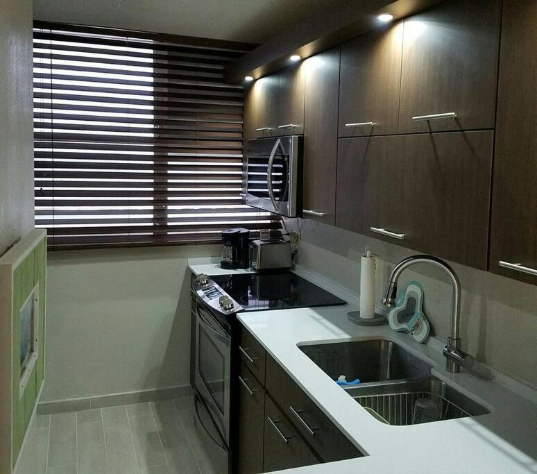 1St Floor, A/C Everywhere, Balcony With Beach View In Luquillo Exteriör bild